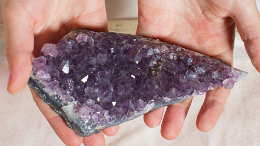 How to Spot a Genuine Amethyst from a Fake One